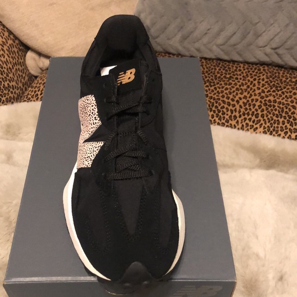 NEW BaLANCE 327 ANIMAL PRINT NIB BLACK SIZE 9 WOMENS LEOPARD - Picture 4 of 7